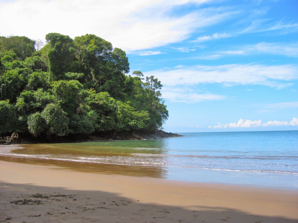 Playa Piñuelas Costa Rica
